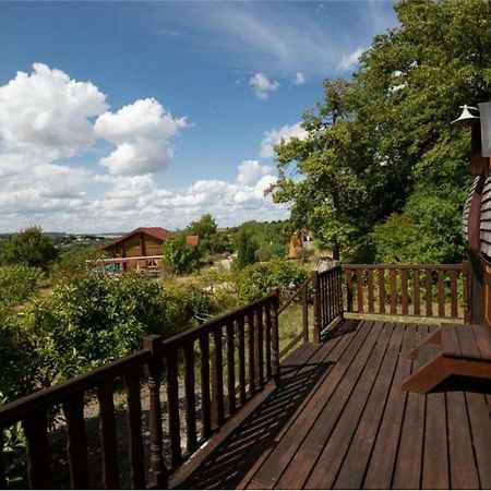 Le Chalet Du Chemin Et Sa Roulotte Berviller-en-Moselle Zewnętrze zdjęcie