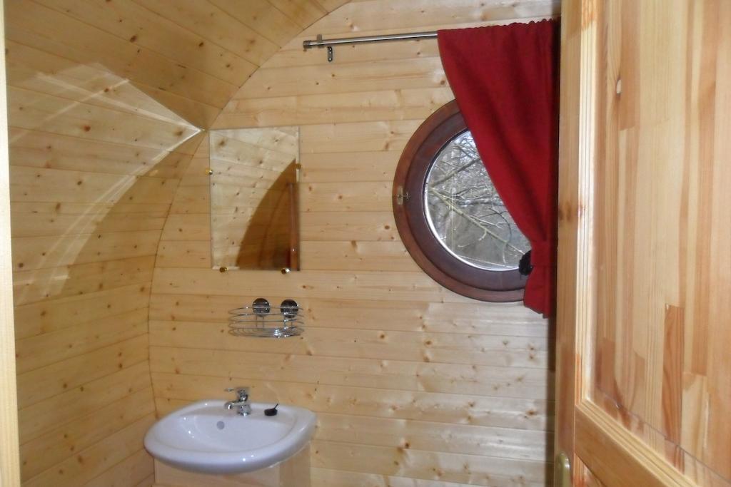 Le Chalet Du Chemin Et Sa Roulotte Berviller-en-Moselle Zewnętrze zdjęcie