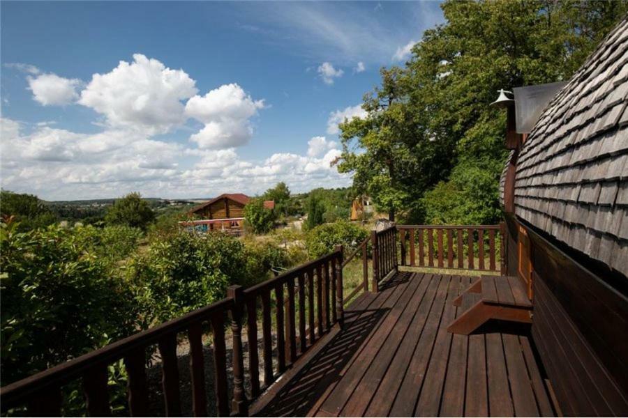 Le Chalet Du Chemin Et Sa Roulotte Berviller-en-Moselle Zewnętrze zdjęcie